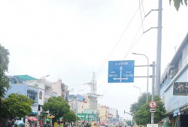 Ngộp  Âu Cơ - Views Tân Bình - 4,5x20m - 2  tầng - HXH Vô nhà